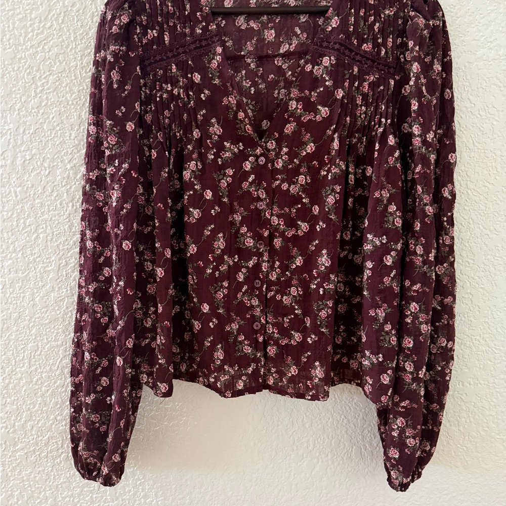 Chic‎ Floral Maroon Blouse